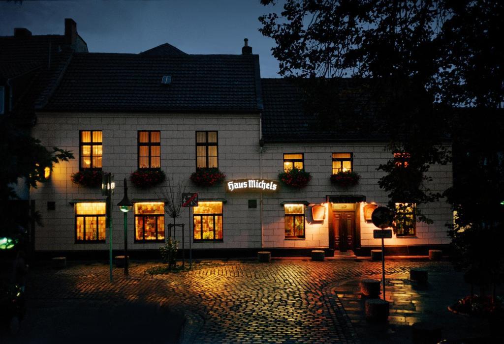 Landhaus Michels Garni Kaarst Esterno foto