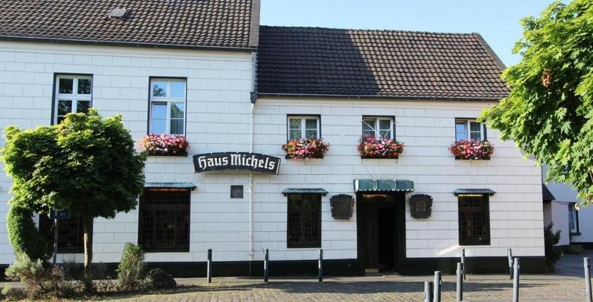 Landhaus Michels Garni Kaarst Esterno foto